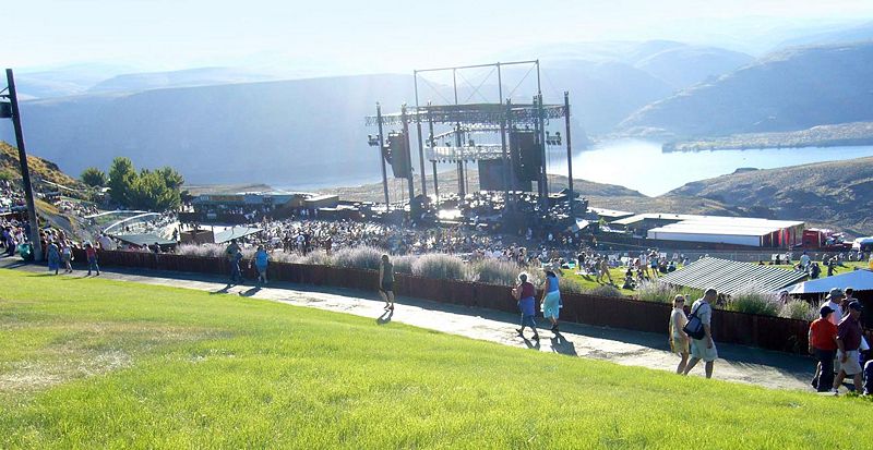 File:2008 07 12 The Gorge Amphitheatre ChrisAtkins.jpg