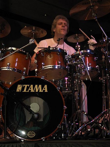 File:2001 01 20 NAMM Brian Reichow 2.jpg