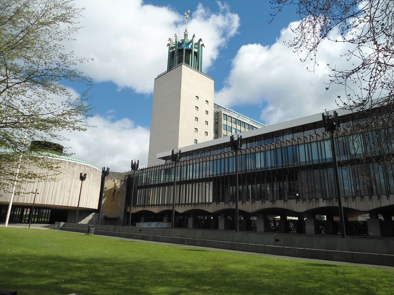 File:2015 04 Newcastle Civic Centre.jpg