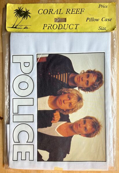 File:Pillow case with iron-on.jpg