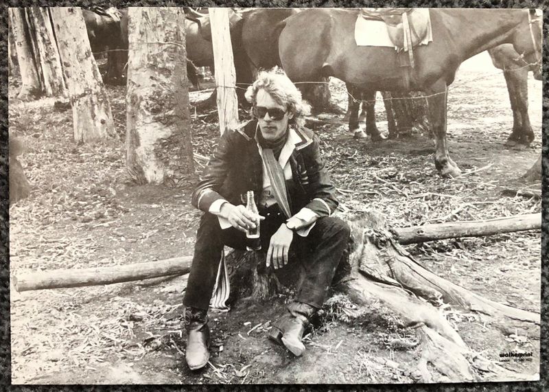 File:Walkerprint 1980 Mar del Plata Stewart bw.jpg