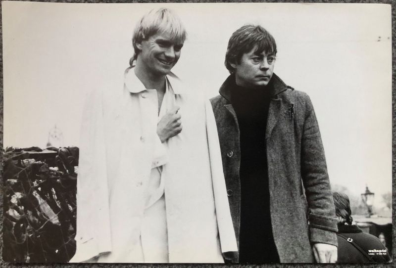 File:Walkerprint 1981 Sting Artemis bw.jpg