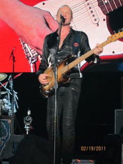 2011 02 19 Sting Chrissie.jpg