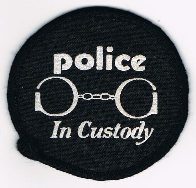 File:Patch THE POLICE In Custody black.jpg
