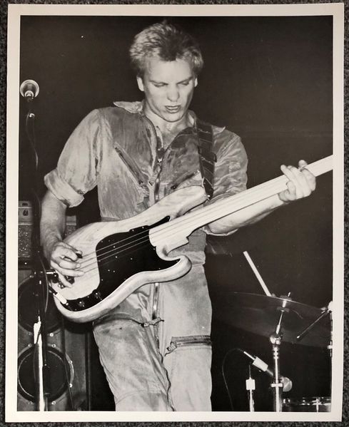 File:ANABAS 1979 Sting bw.jpg