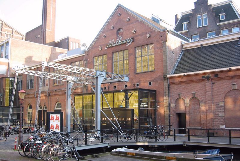 File:2010 09 22 Melkweg Luuk Schroijen.jpg