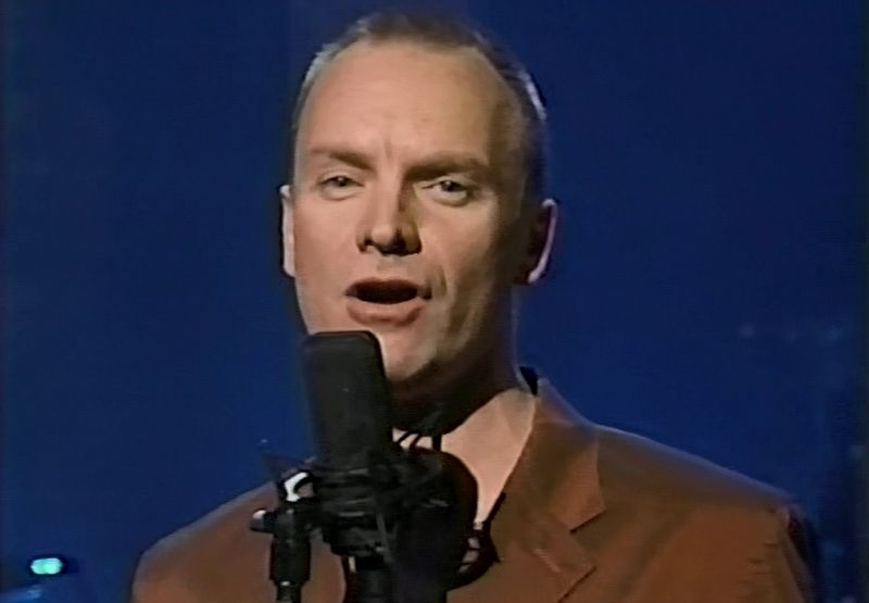 File:1997 03 15 SNL video.jpg