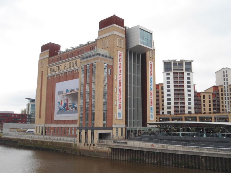 File:Baltic Centre Miquel.jpg