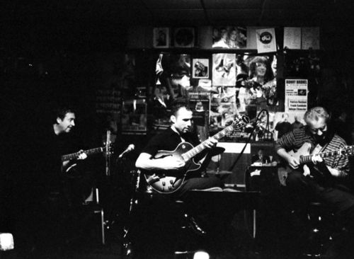 2002 02 27 Andy live Jay Matsueda.jpg