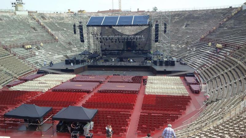 File:2013 07 08 Arena Verona Guy Colombo.jpg