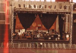 1983 10 03 Palais stage Zeb Cochran.jpg
