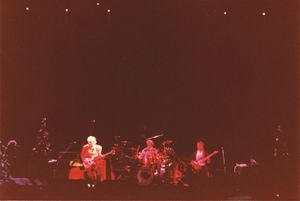 1983 12 24 concert 01 Zeb Cochran.jpg