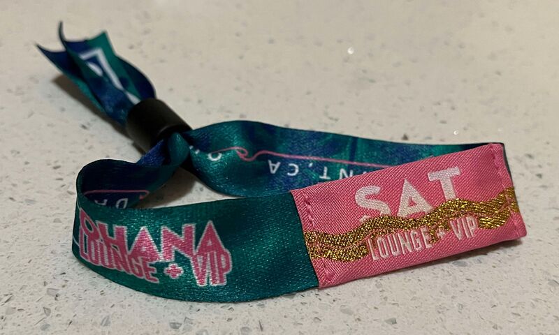 File:2024 09 28 lounge VIP wristband Jay Matsueda.jpg