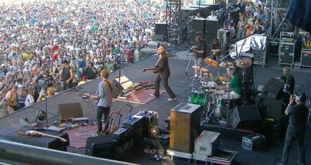 2006 06 16 Oysterhead Starita Music.jpg