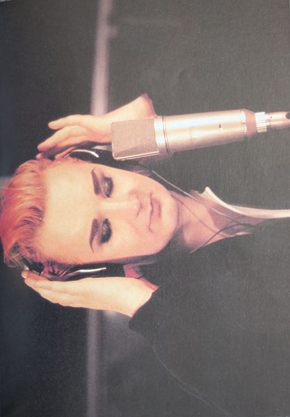 File:1984 12 The Official Band Aid Magazine No 1 23.jpg