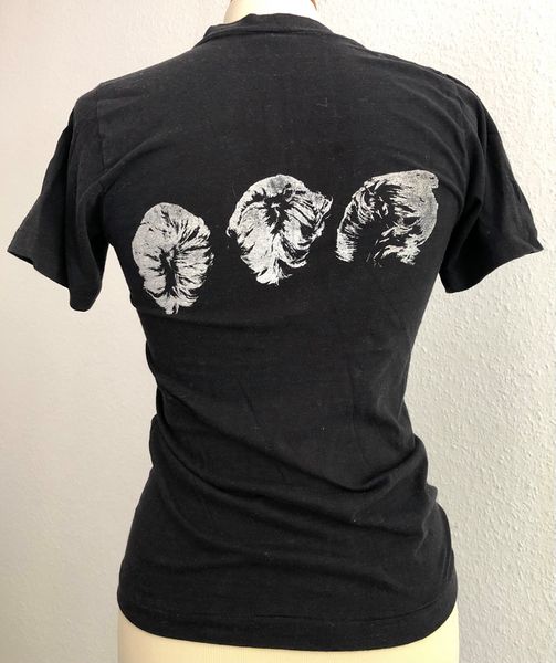 File:1980 08 t-shirt 2.jpg