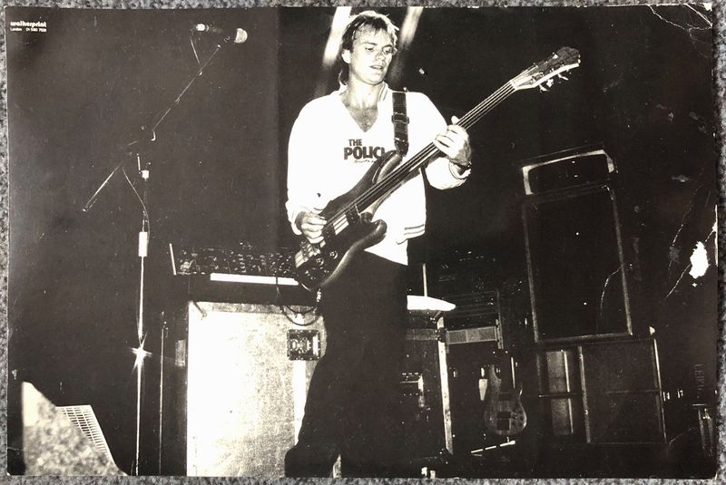File:Walkerprint 1980 03 21 or 22 Sting Sydney bw.jpg