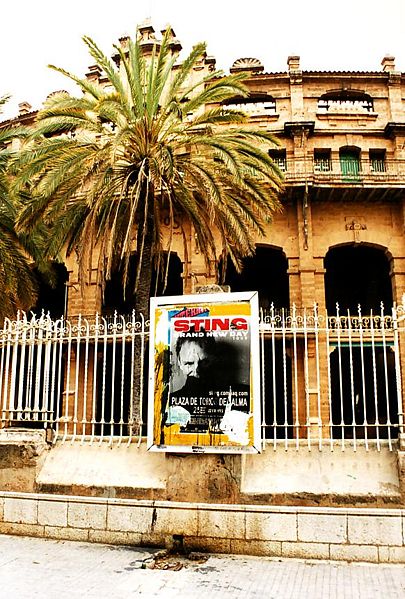 File:2000 05 25 plazadetoros.jpg