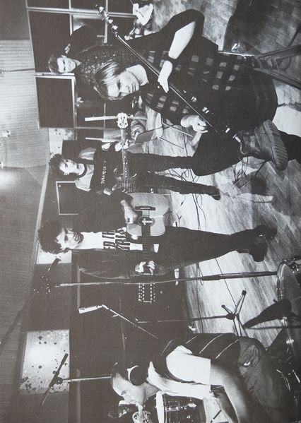 File:1984 12 The Official Band Aid Magazine No 1 30.jpg