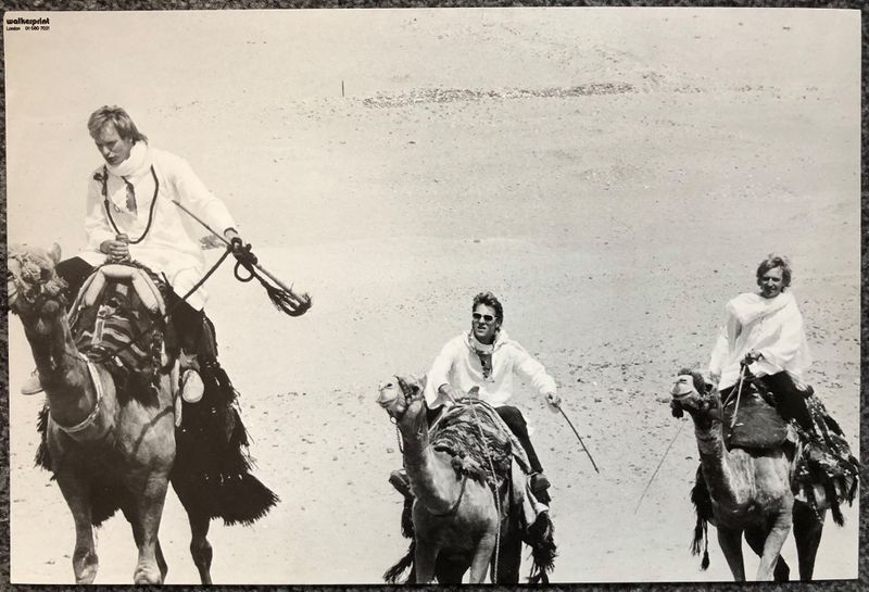 File:Walkerprint 1980 Police Cairo 1 bw.jpg
