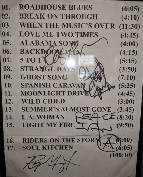 File:2002 09 29 setlist Tom Kerver.jpg