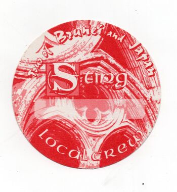 1995 06 Brunei Japan local crew pass Christophe Laversanne.jpg