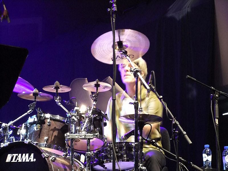 File:2010 11 13 concert.jpg
